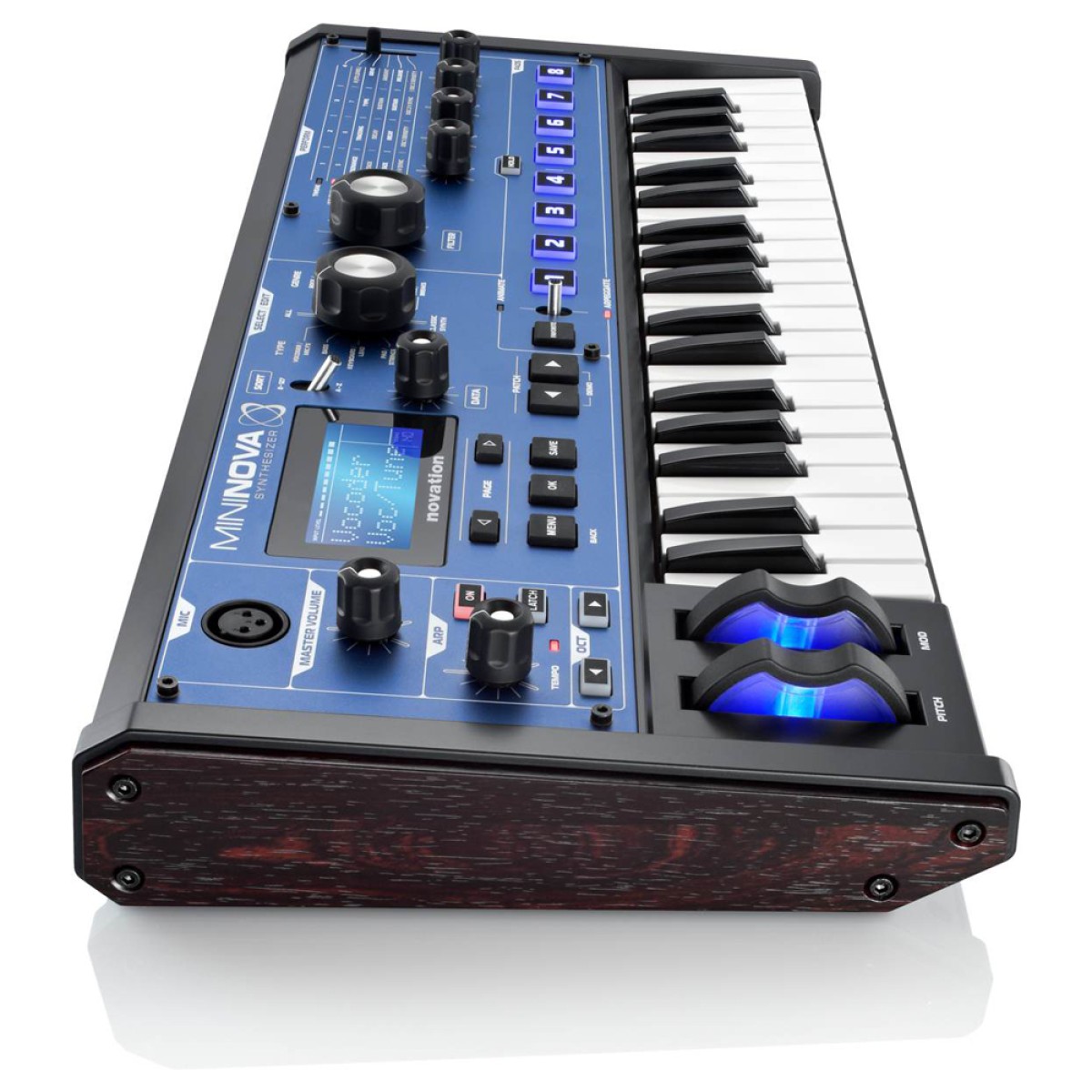 NOVATION 37 MINI-KEYS SYNTH UP TO 18 VOICES 37 MINI-KEYS SYNTH UP TO 18 VOICES